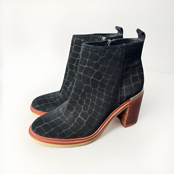 VINCE CAMUTO Gorgan Croc Suede Ankle Booties Boots Side Zip Black Size 9 - Picture 1 of 11